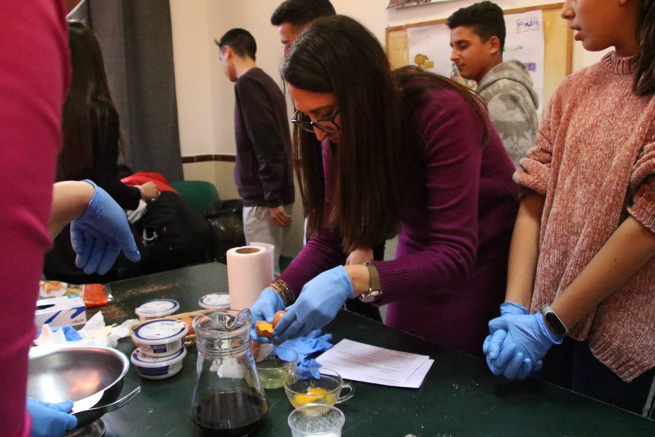 Fotos: Cáritas Parroquial celebra la tercera edición de su 'Tapa Solidaria'