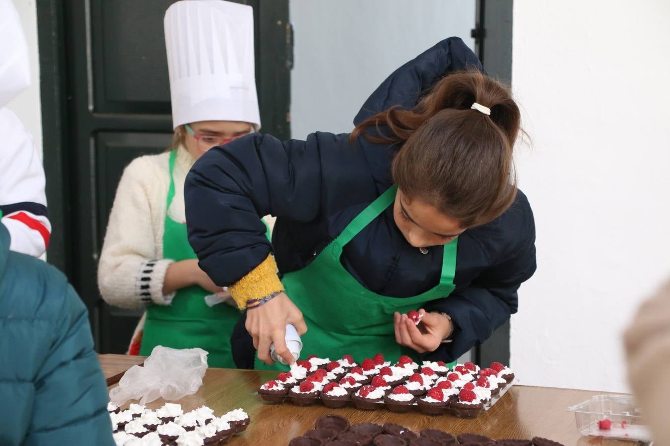 Fotos: Cáritas Parroquial celebra la tercera edición de su 'Tapa Solidaria'