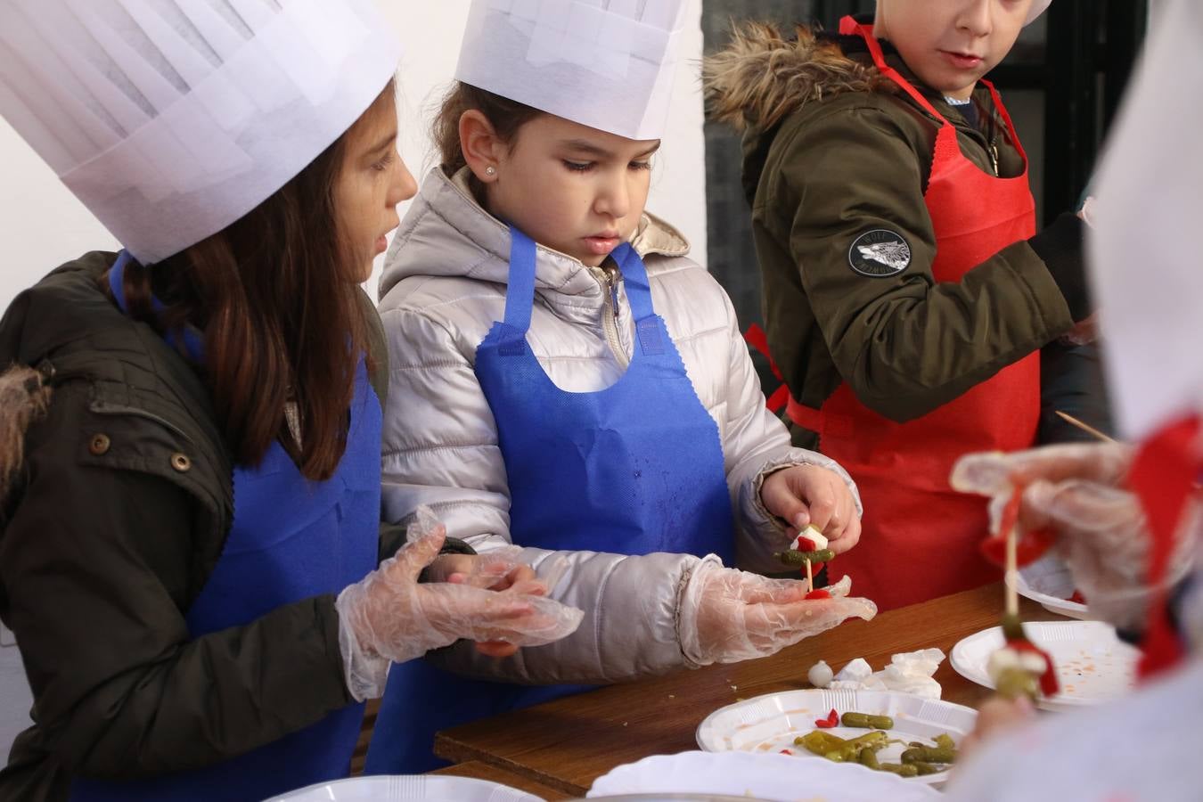 Fotos: Cáritas Parroquial celebra la tercera edición de su 'Tapa Solidaria'