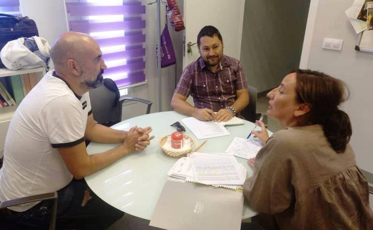ADERSUR avanza en un Proyecto para el impulso del comercio de proximidad en la Sierra Suroeste
