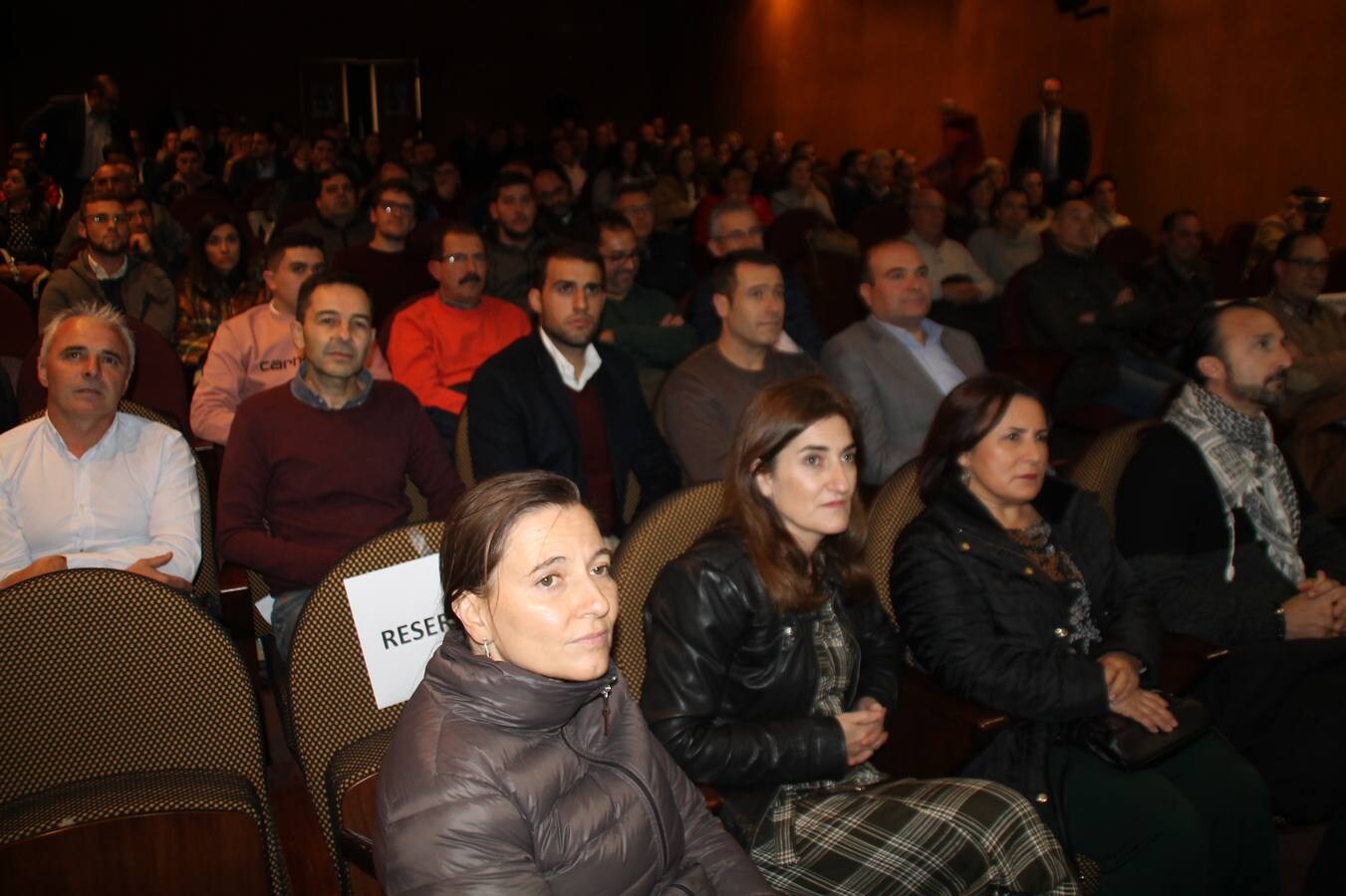 Un momento de la ponencia del Fisioterapeuta Luis Espejo.