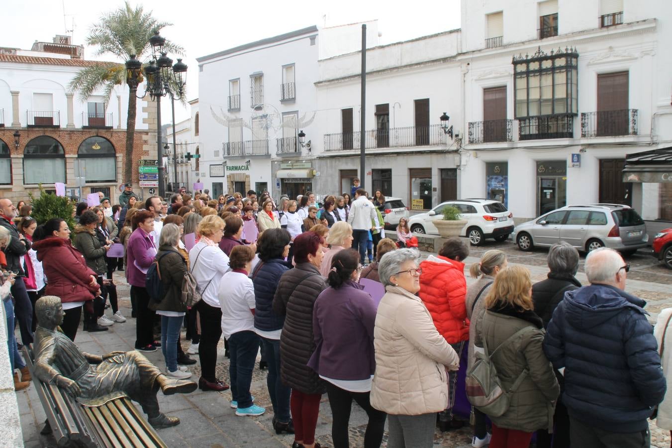 Lectura de un manifiesto a cargo de Plena Inclusión Jerez en el patio del Conventual San Agustín.
