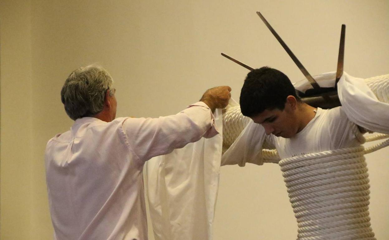 Panel de experiencias 'Empalar a un penitente'.