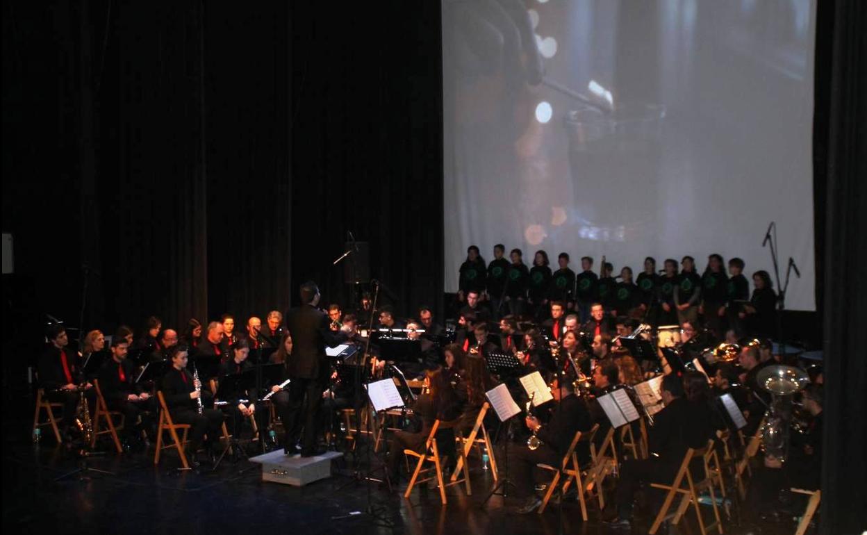 La Asociación Musical de Jerez de los Caballeros en una edición anterior de su popular Conciertazo.