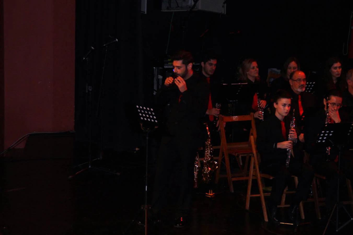 Los alumnos más pequeños de la Escuela de Música en su estreno en el Conciertazo.