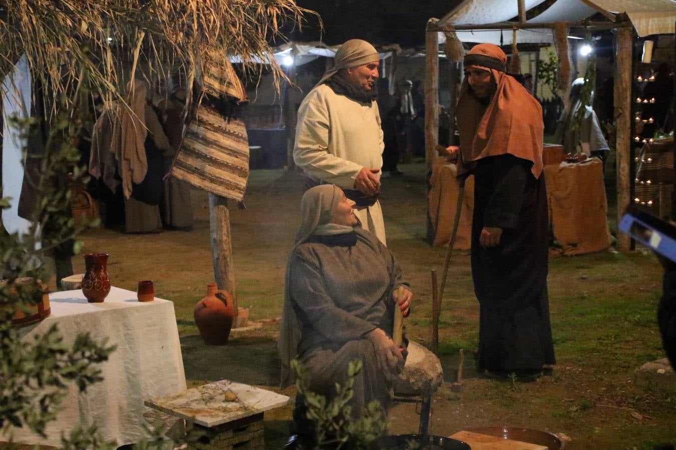 Más de 200 personajes dan vida a este Belén pleno de realismo y tradición.