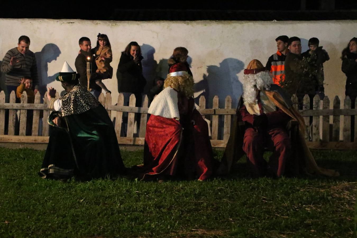 Más de 200 personajes dan vida a este Belén pleno de realismo y tradición.