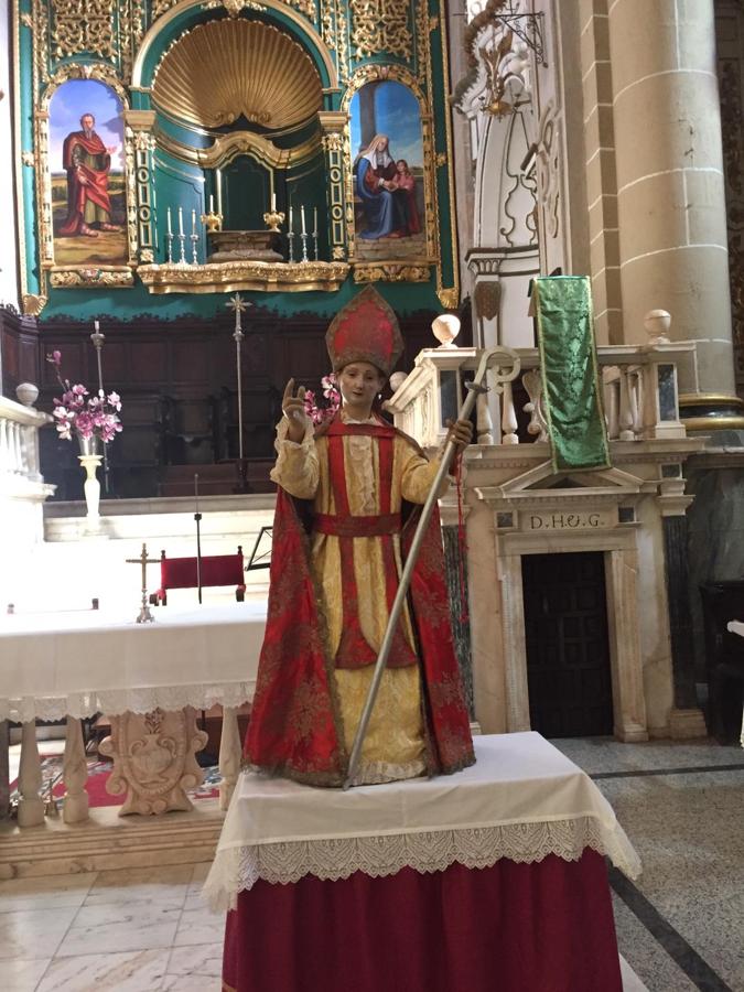Presentación de los niños a la Virgen en la celebración de La Candelaria. 