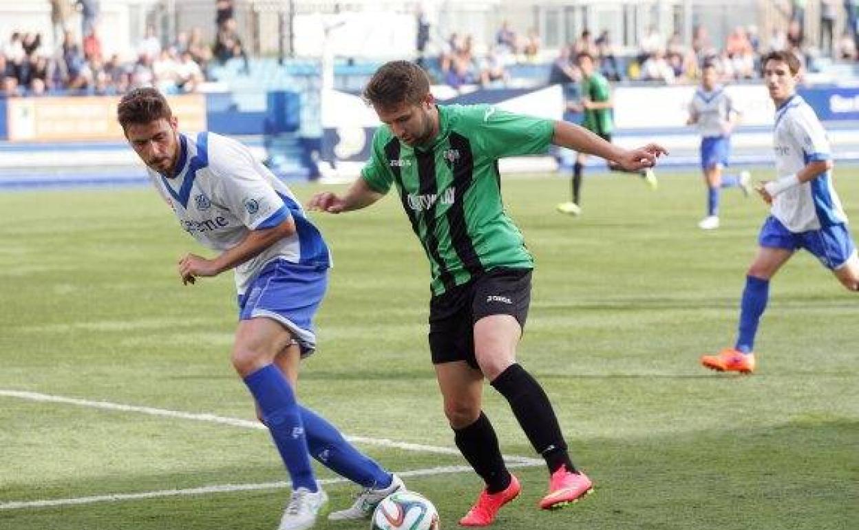 Chema (en la imagen) y Ferreiriña fueron los autores de los goles del conjunto templario.