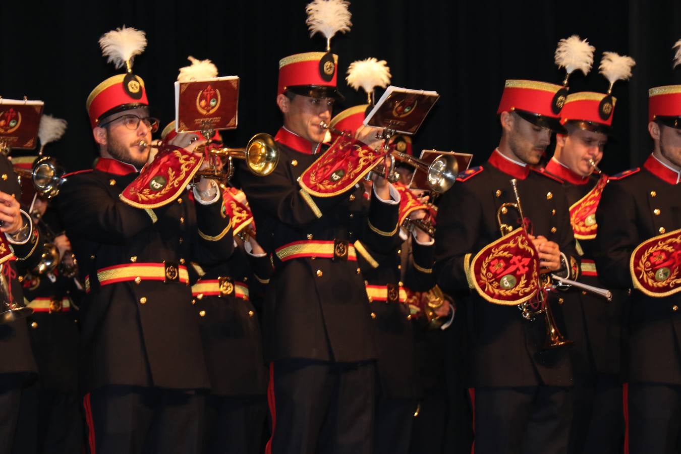 La Agrupación Musical 'Maestro Sousa' interpretando una de las Marchas de su repertorio para esta Semana Santa.
