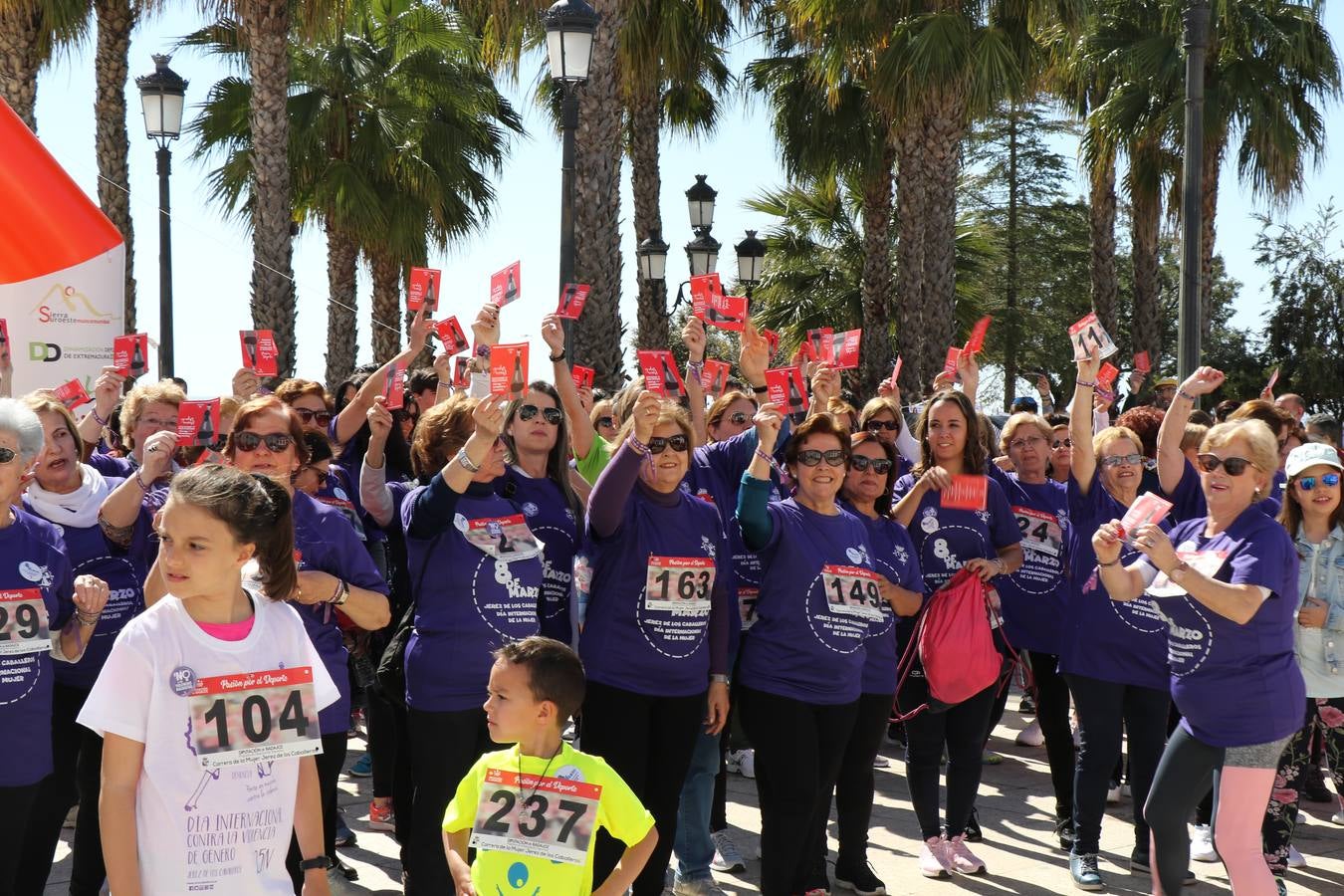 Participantes en la II Carrera de la Mujer.