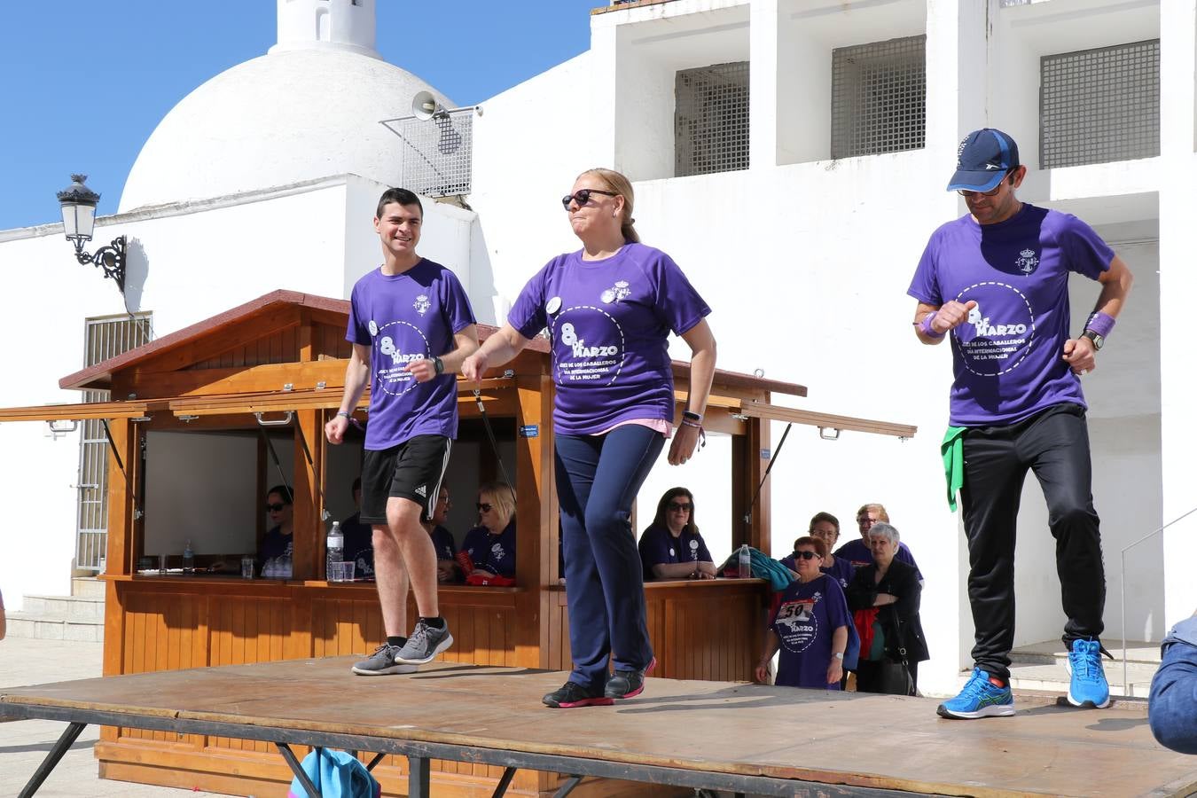 Participantes en la II Carrera de la Mujer.