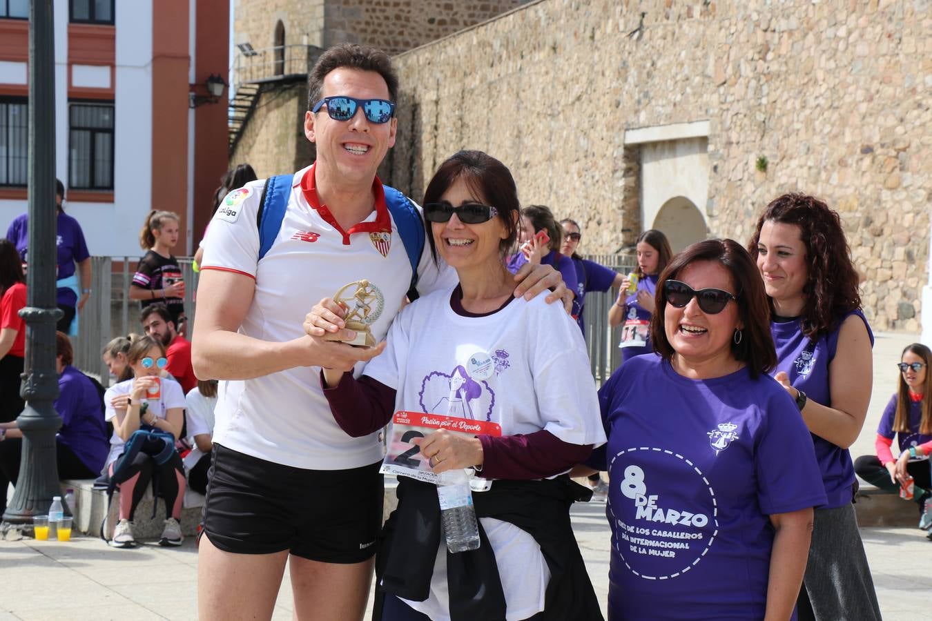 Participantes en la II Carrera de la Mujer.