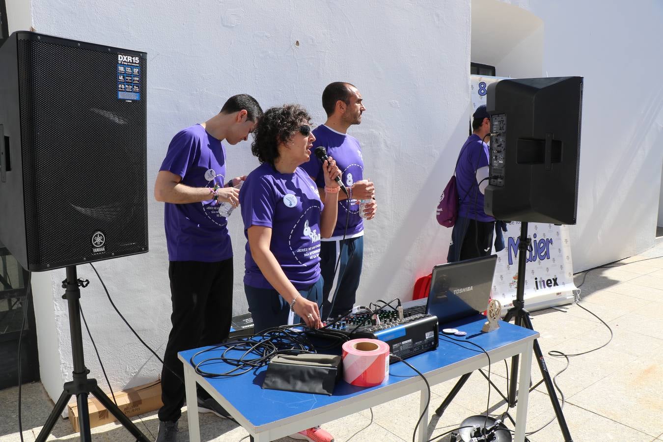 Participantes en la II Carrera de la Mujer.