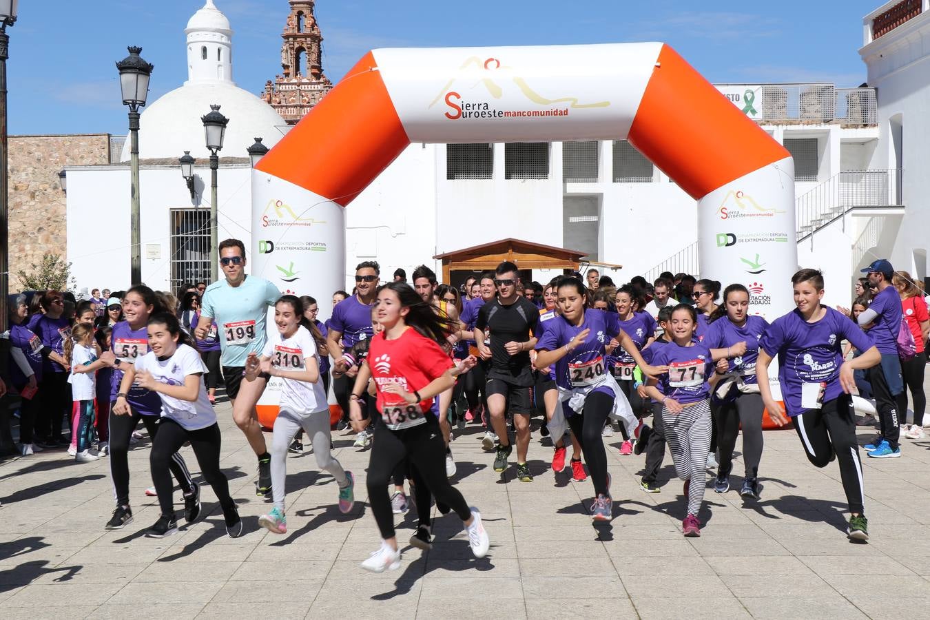 Participantes en la II Carrera de la Mujer.