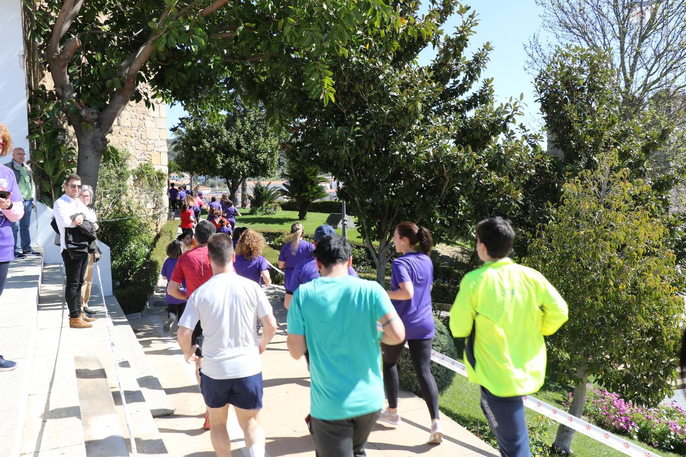 Participantes en la II Carrera de la Mujer.