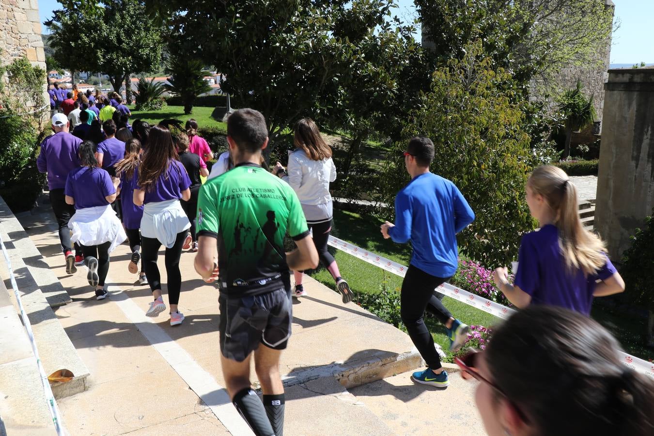 Participantes en la II Carrera de la Mujer.