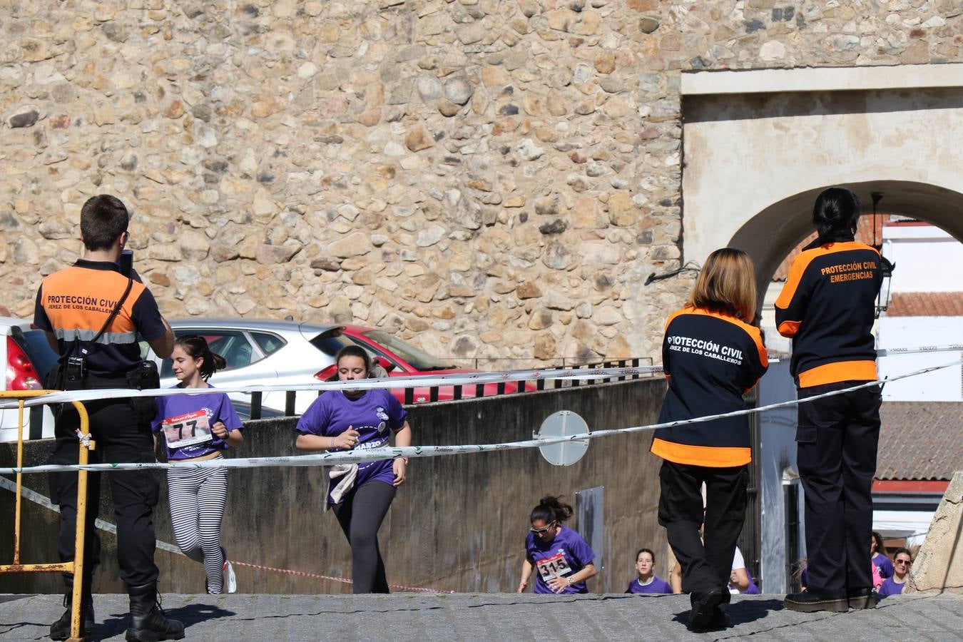 Participantes en la II Carrera de la Mujer.