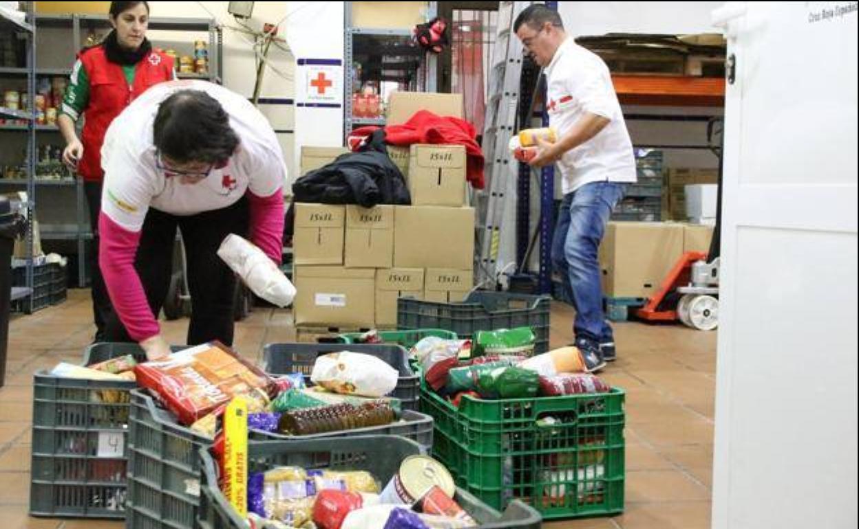 Almacén de Alimentos de Cruz Roja en el municipio. 