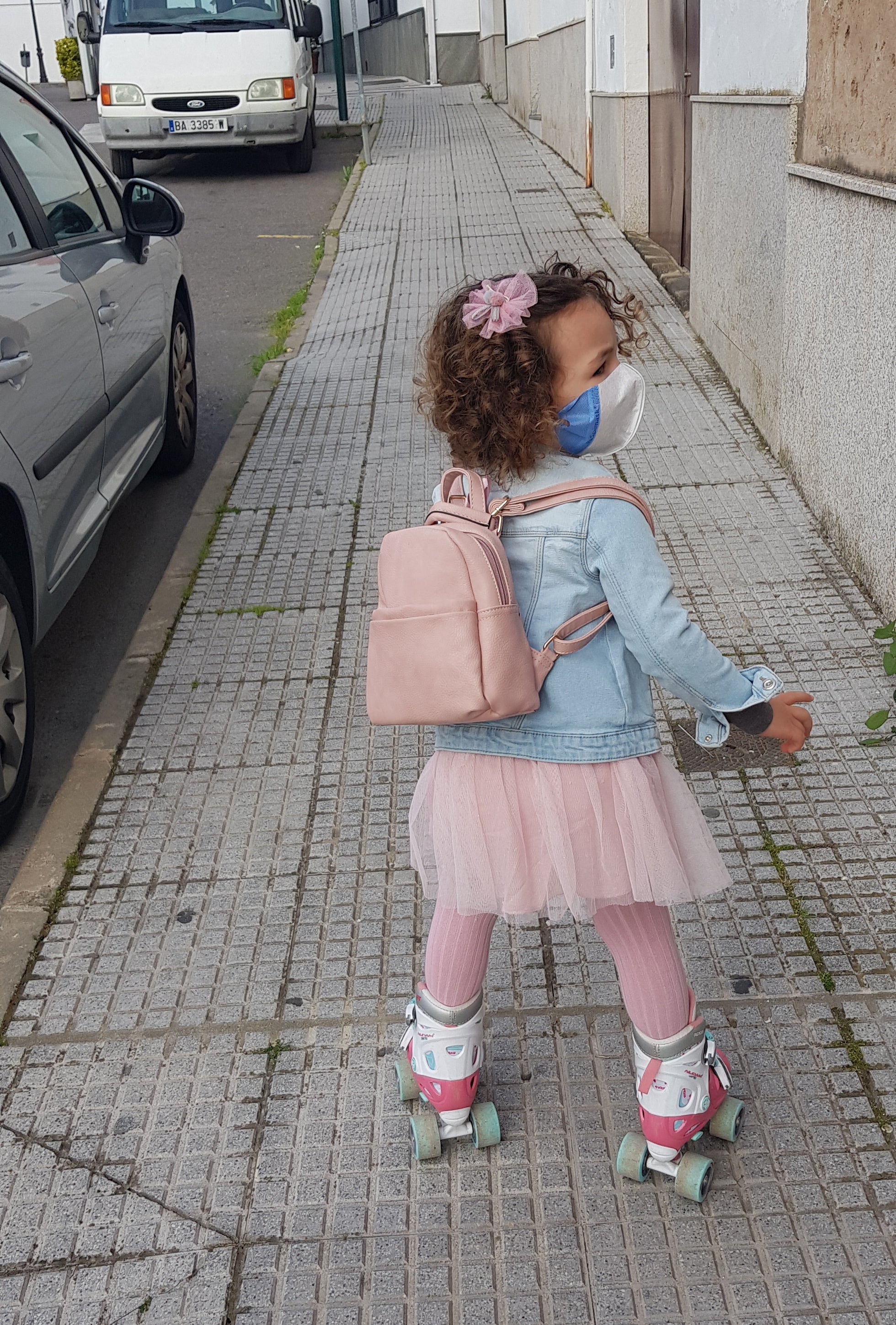 Con juguetes o sin ellos, todos han lucido una sonrisa, contentos por poder salir de casa.