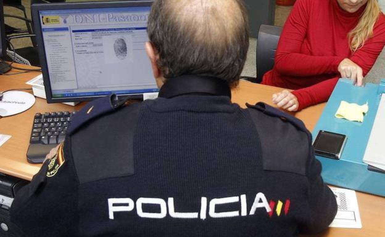 La Policía Nacional reinicia la renovación del DNI y el pasaporte con cita previa