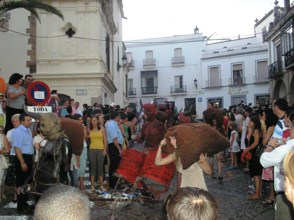 Escena de animación de calle en la fortaleza templaria.