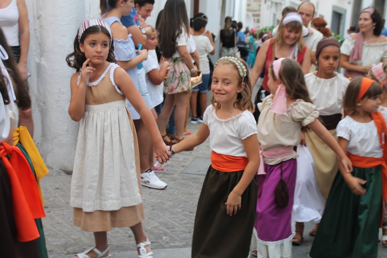Escena de animación de calle en la fortaleza templaria.