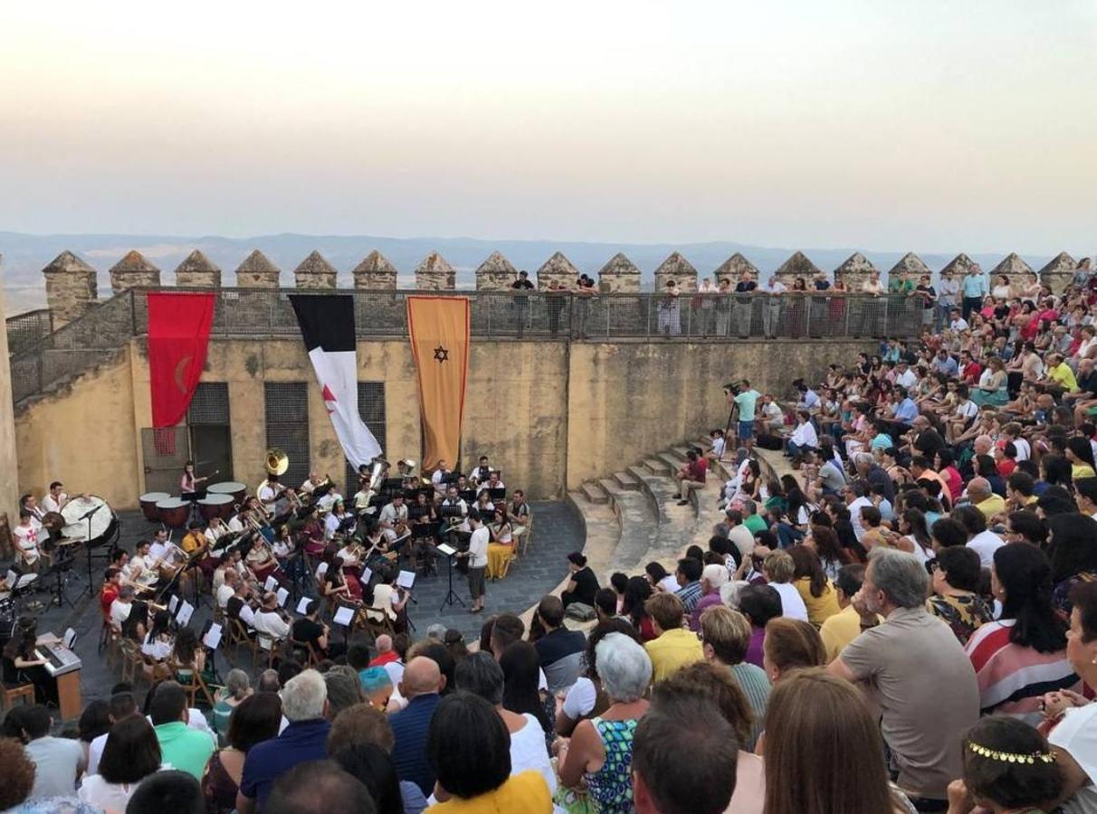 Concierto de la Asociación Musical de Jerez de los Caballeros en el cierre del Festiva Templario.
