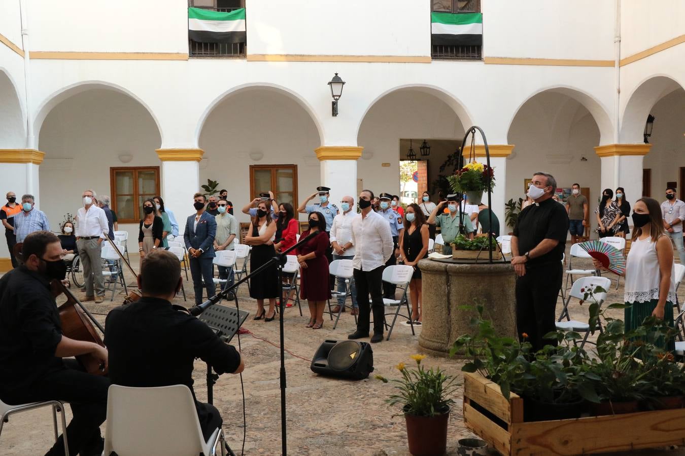 El alcalde de Jerez de los Caballeros, Juan Carlos Santan, durante su discurso.