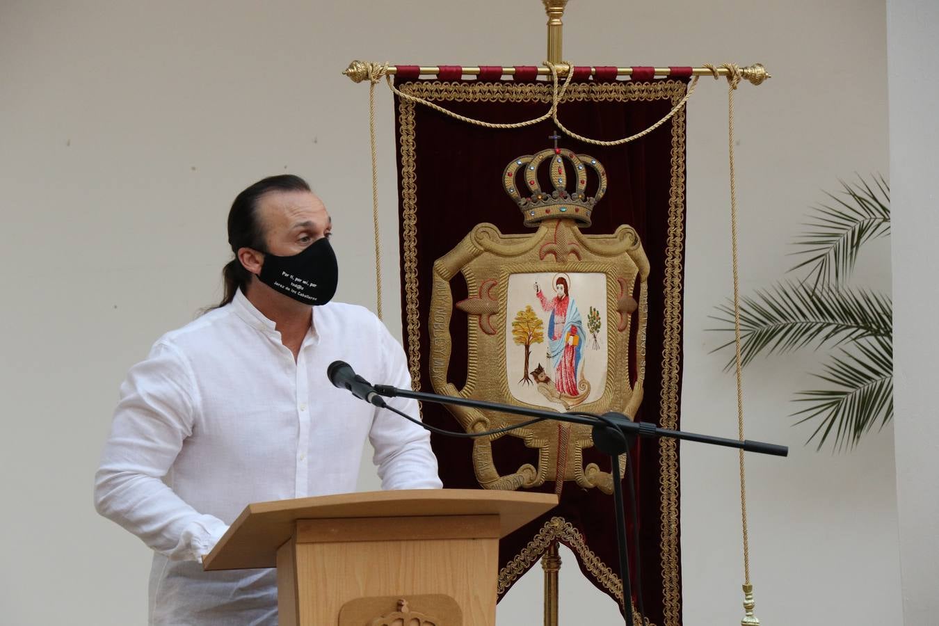 El alcalde de Jerez de los Caballeros, Juan Carlos Santan, durante su discurso.
