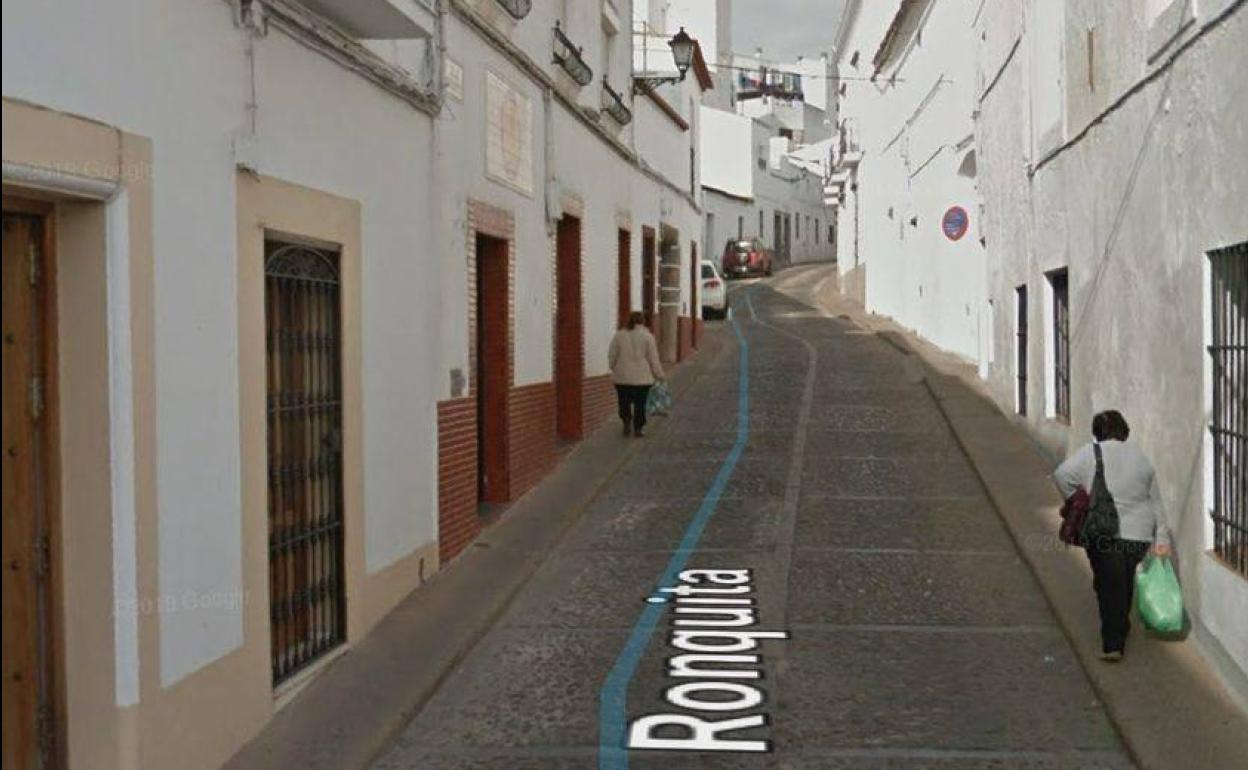 Cortada al tráfico la calle Ronquita por las obras en carretera Villanueva