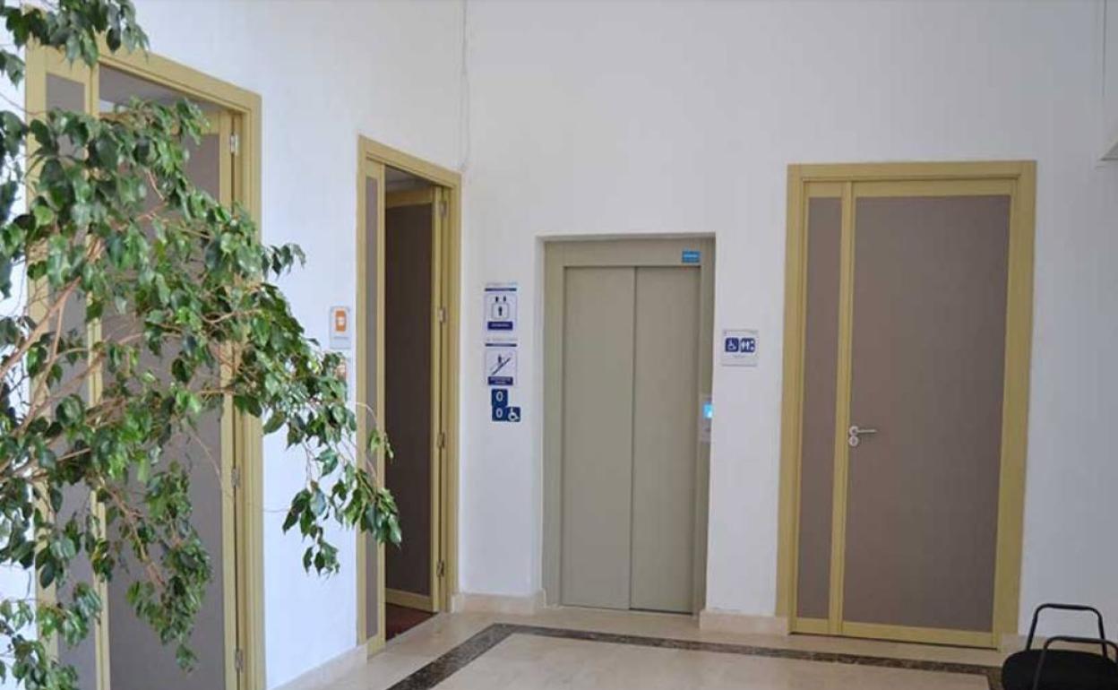 El Ayuntamiento y su edificio anexo, las Antiguas Escuelas, son accesibles cognitivamente desde hoy