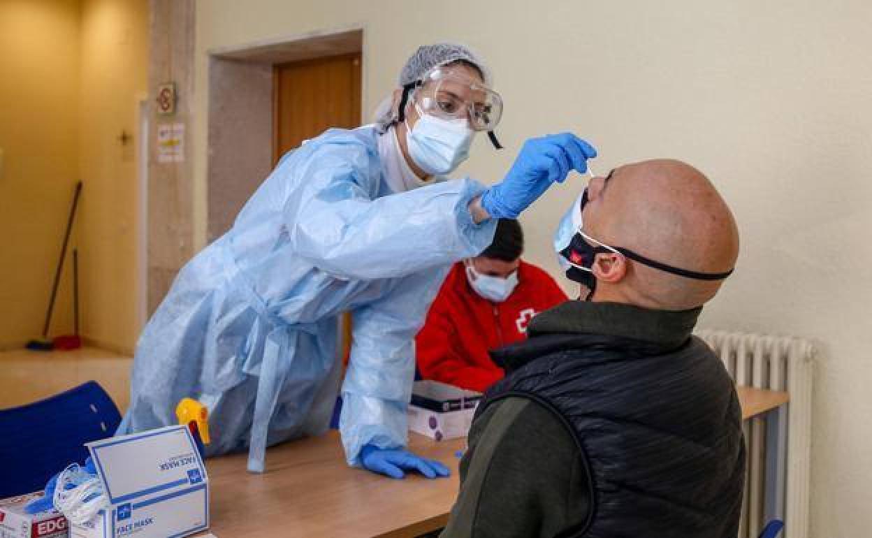 Salud Pública notifica 1 nuevo caso positivo por coronavirus en Jerez