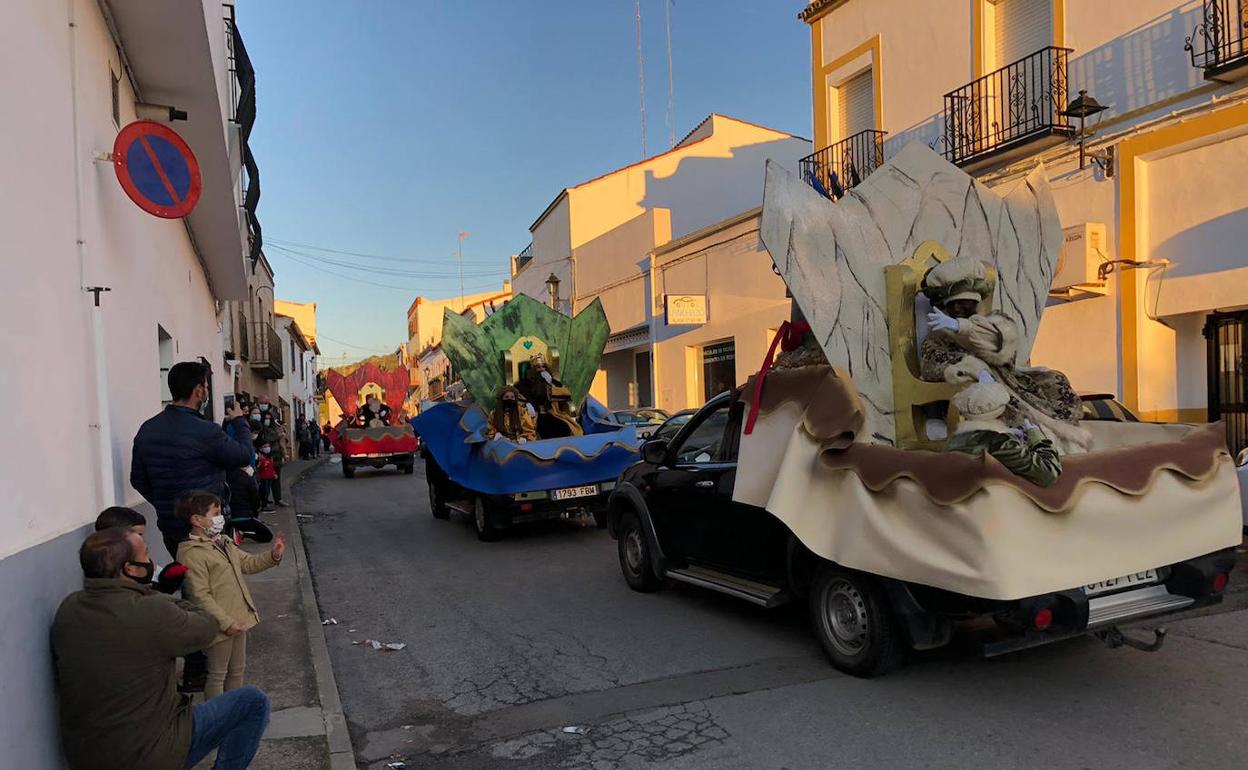Durante el recorrido por una de las calles de Jerez. 