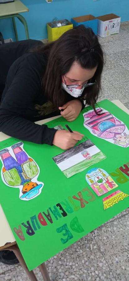 Fotos: Los centros educativos de Jerez y sus pedanías celebran el Día de Extremadura en la Escuela