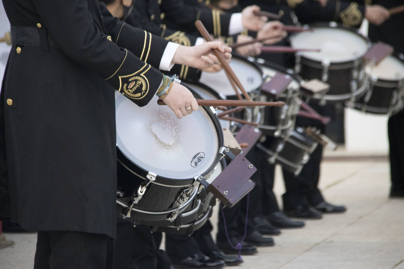 Fotos: La Plaza de la Alcazaba acoge varios conciertos de bandas con un fin solidario
