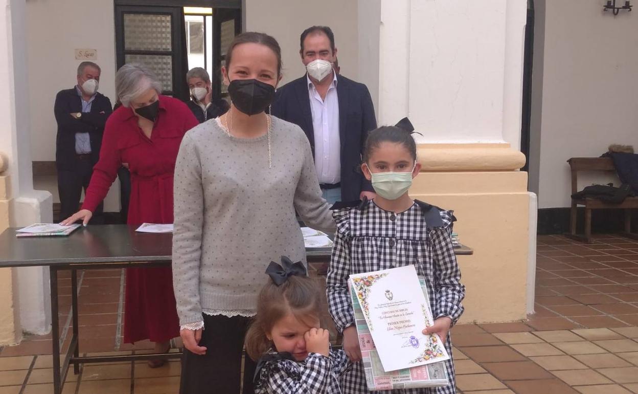 La Junta de Cofradías entrega los premios del concurso 'Semana Santa en el colegio'