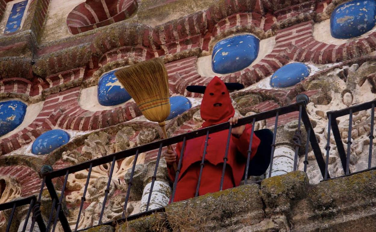 El Santísimo Sacramento propone actividades alternativas para revivir la festividad del Patrón y la 'Salida del diablo'