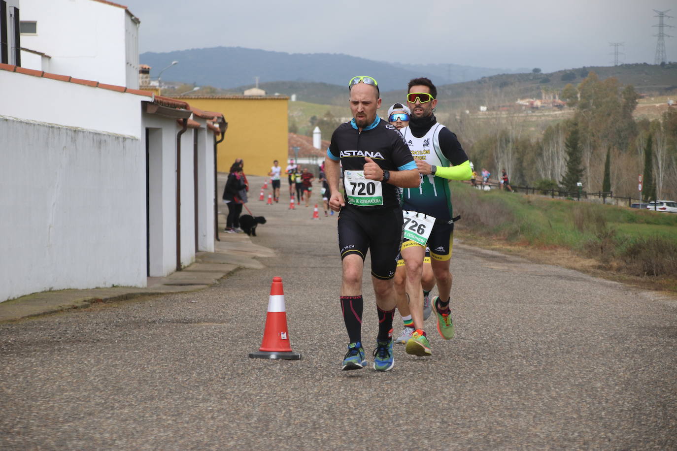 Fotos: Carlos Cobos e Irene Cascajosa ganan el II Duatlón Cross &#039;Dehesa de Jerez&#039;