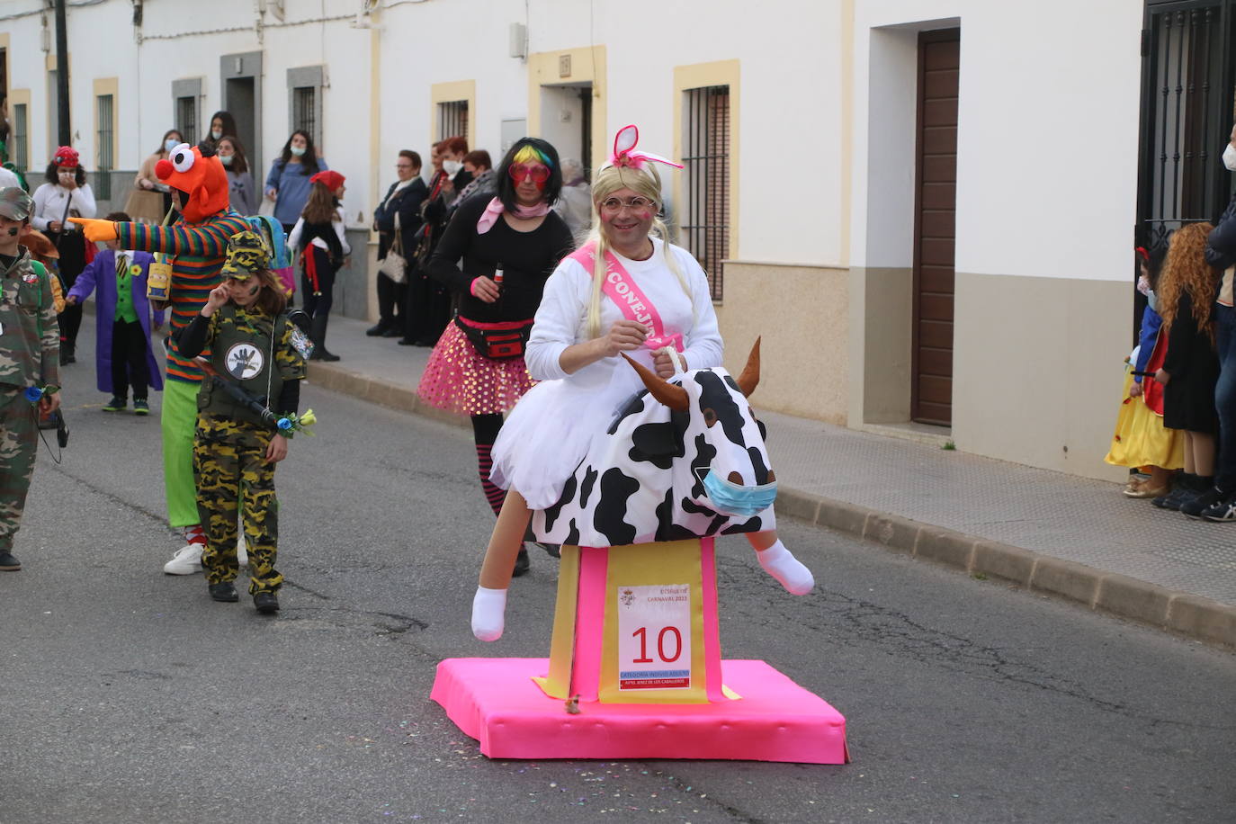 Fotos: El Carnaval vuelve a teñir de color y alegría las calles de Jerez