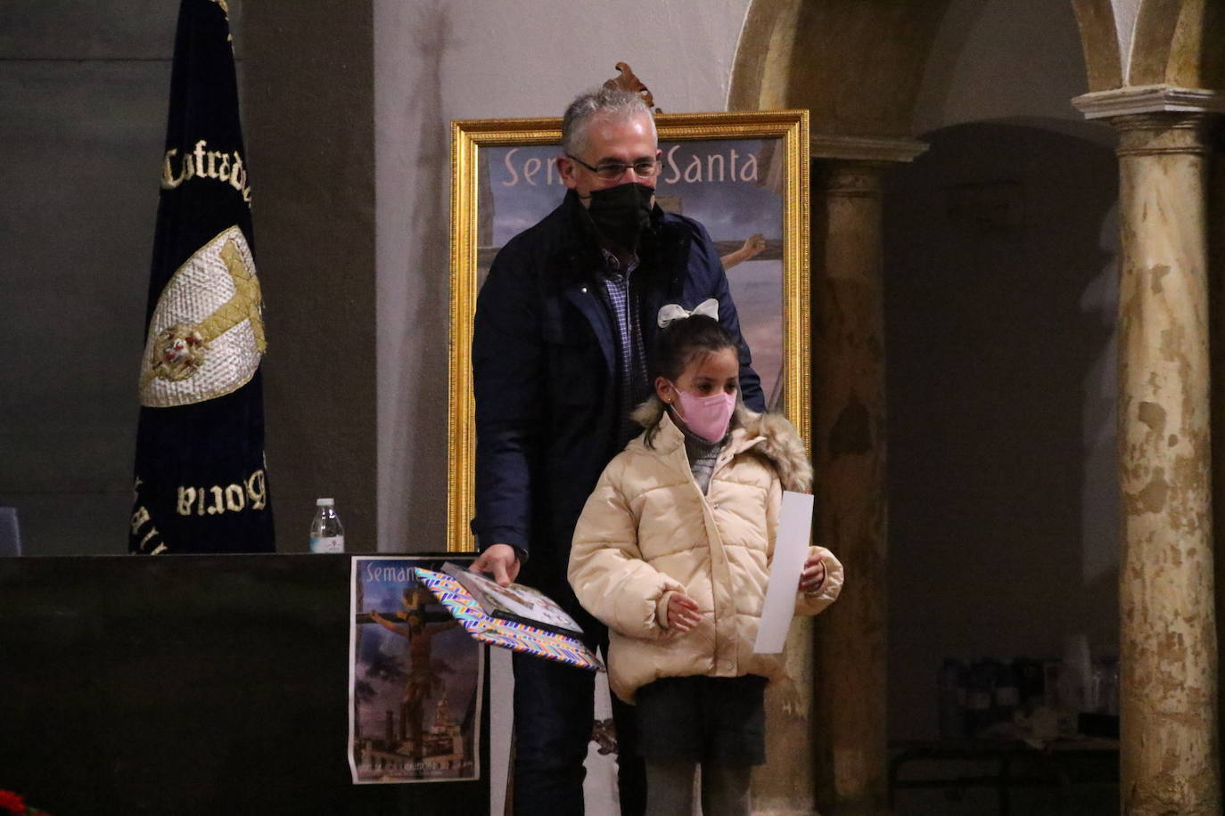 Fotos: El anuario cofrade vuelve a desgranar los entresijos de la Semana Santa jerezana