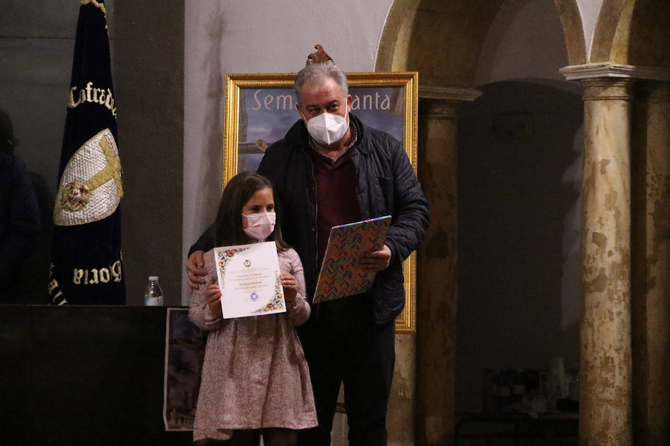 Fotos: El anuario cofrade vuelve a desgranar los entresijos de la Semana Santa jerezana