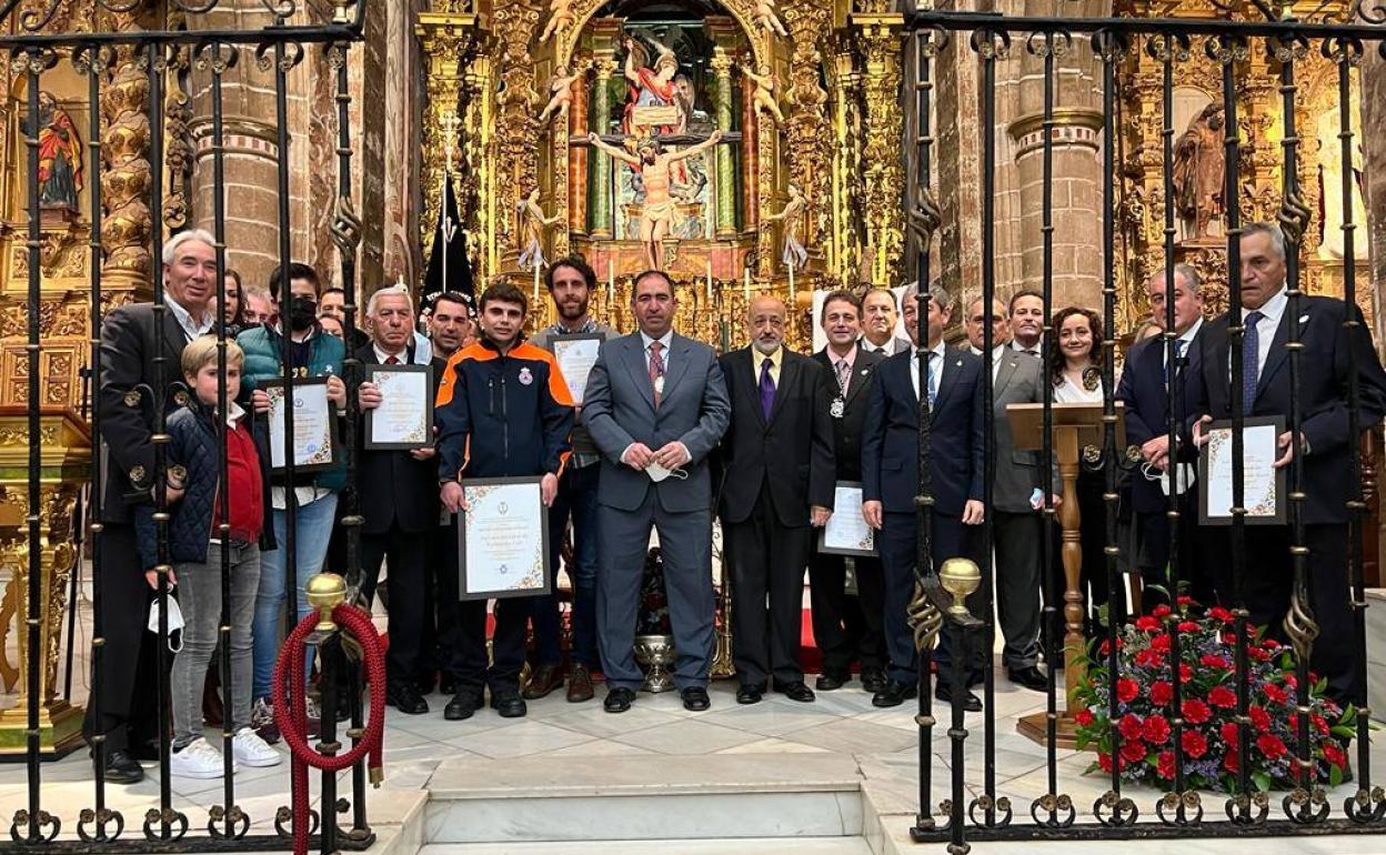 Premios 'Caballero Cofrade' y 'Cruz de Guía', un reconocimiento a la dedicación y el compromiso hacia la Semana Santa jerezana