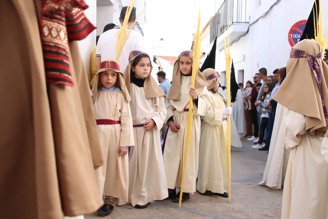 Fotos: Vuelve el fervor a las calles de Jerez de los Caballeros con la llegada de un anhelado Domingo de Ramos