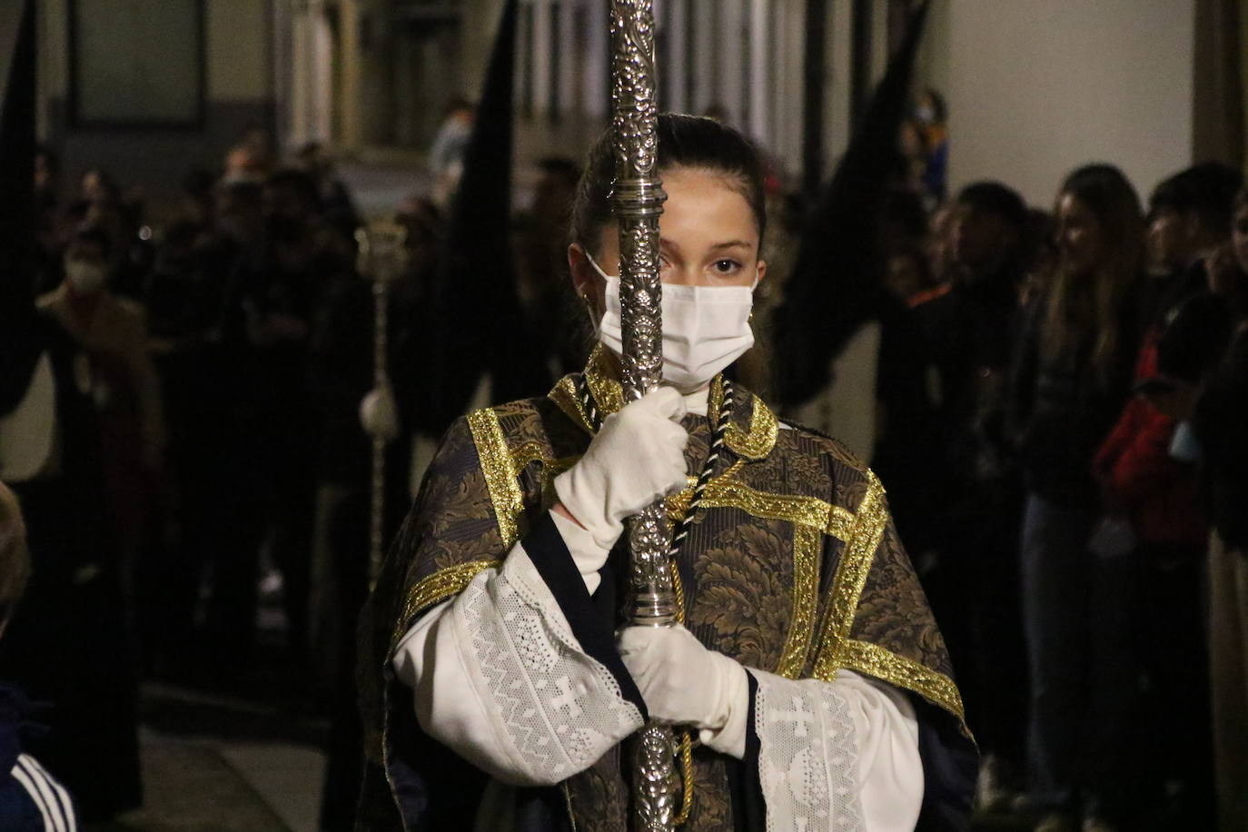 Fotos: Jerez vuelve a enmudecer ante Jesús Orando en el Huerto y Nuestra Señora del Silencio en una nueva noche de Martes Santo