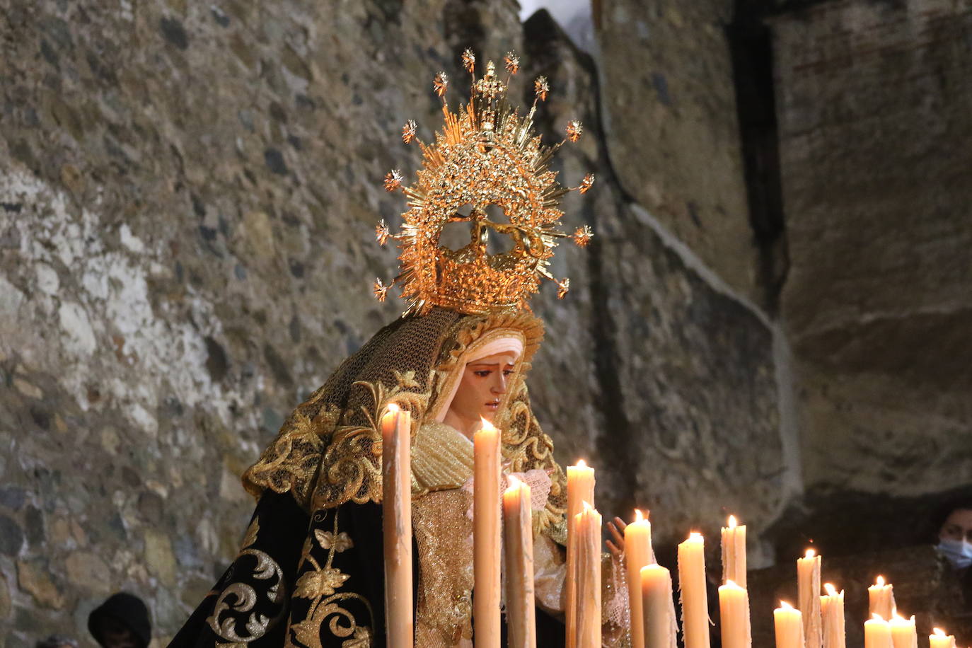 Fotos: Jerez vuelve a enmudecer ante Jesús Orando en el Huerto y Nuestra Señora del Silencio en una nueva noche de Martes Santo