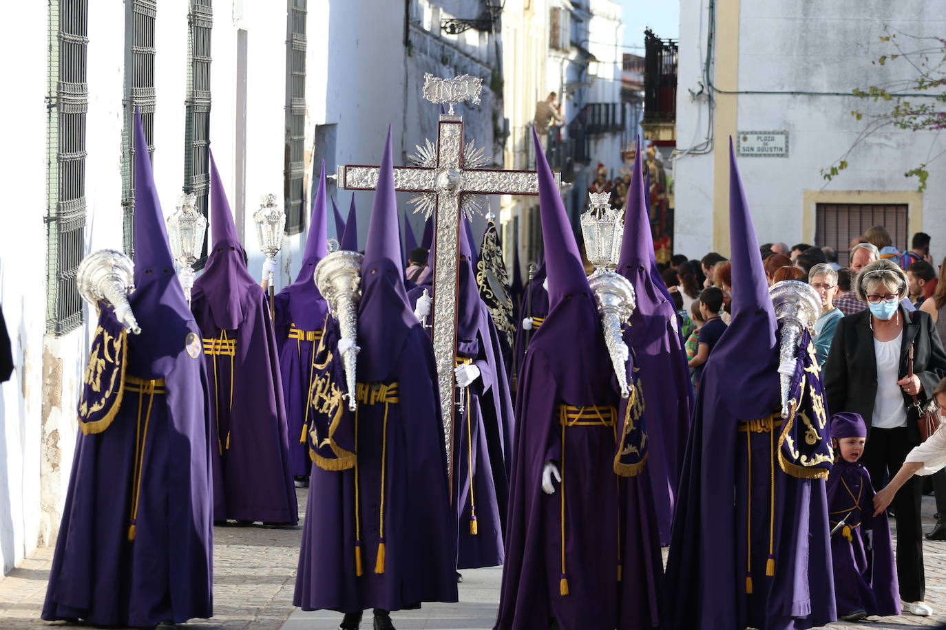 Fotos: El fervor envuelve la tarde de Viernes Santo en Jerez de los Caballeros