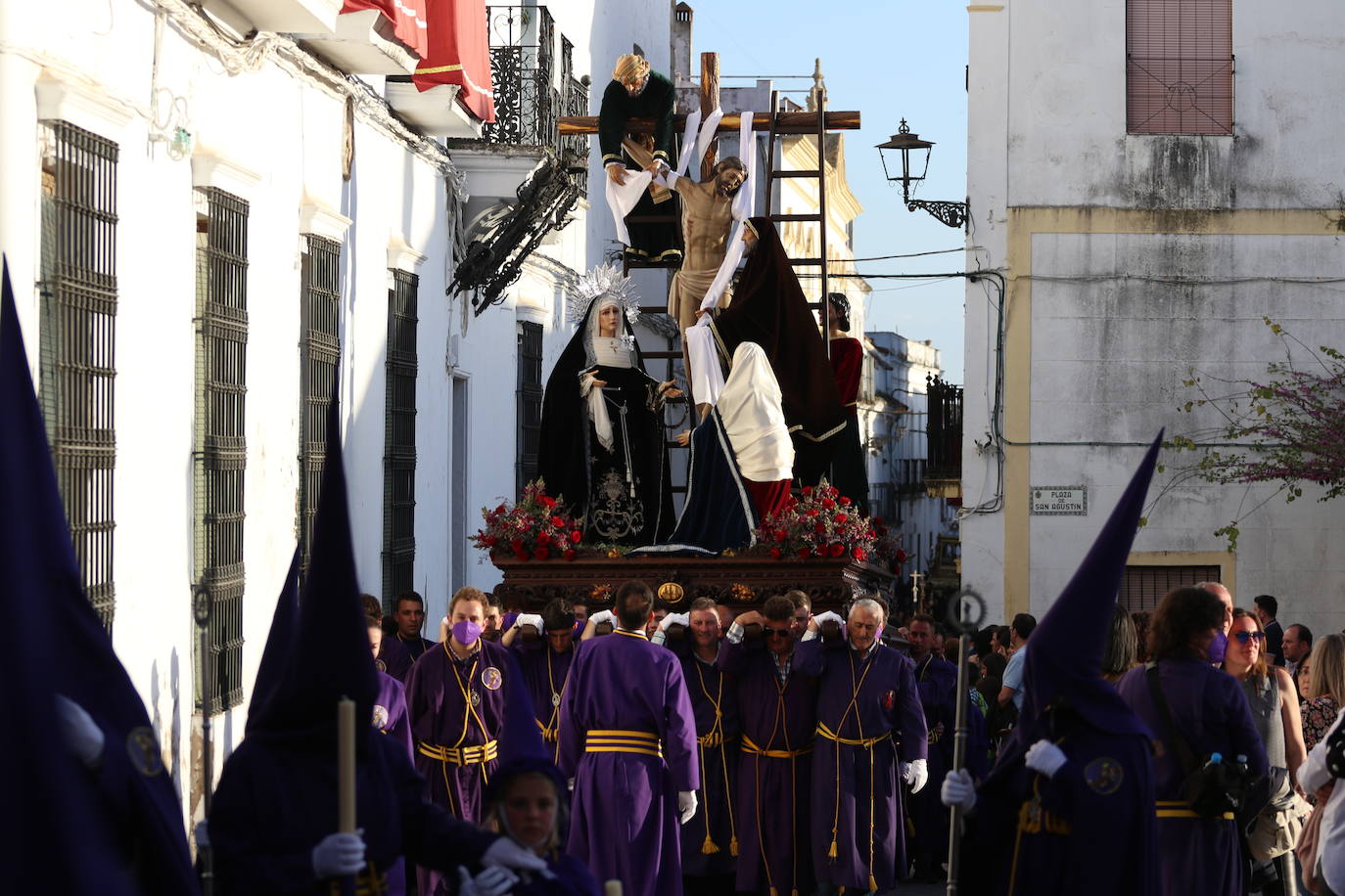 Fotos: El fervor envuelve la tarde de Viernes Santo en Jerez de los Caballeros