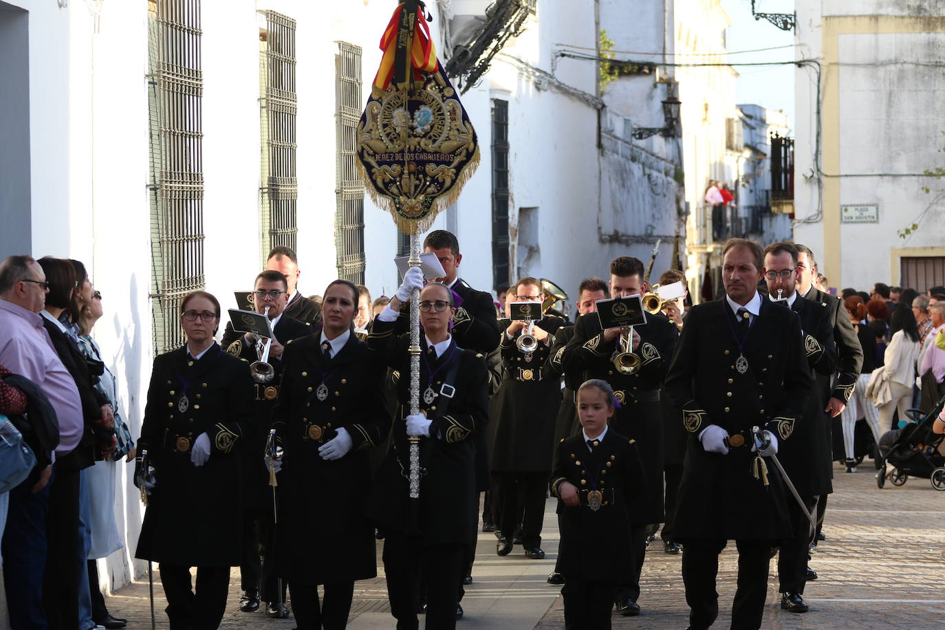 Fotos: El fervor envuelve la tarde de Viernes Santo en Jerez de los Caballeros