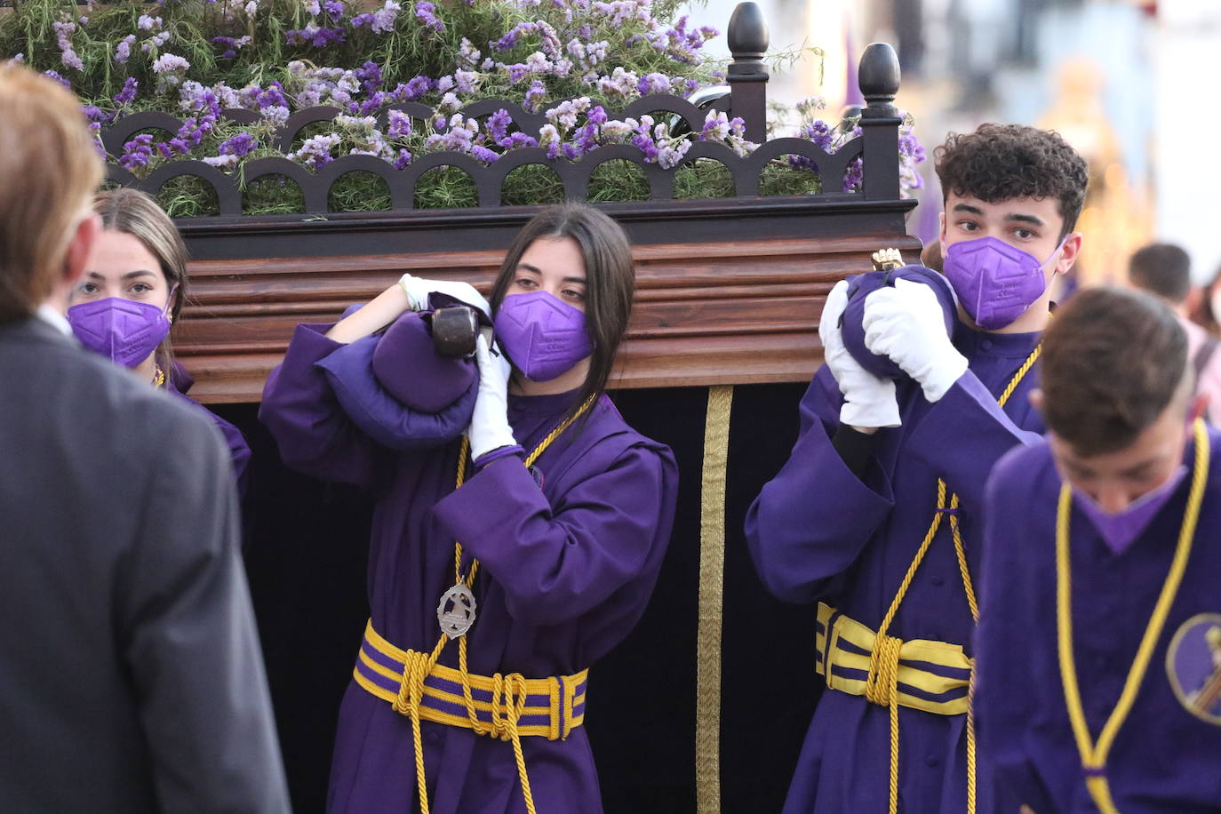 Fotos: El fervor envuelve la tarde de Viernes Santo en Jerez de los Caballeros